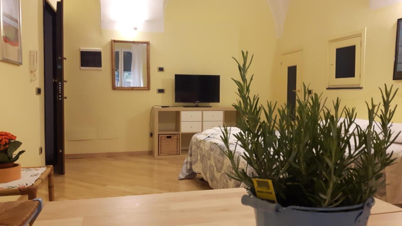 Mae Albenga Suites Kültér fotó