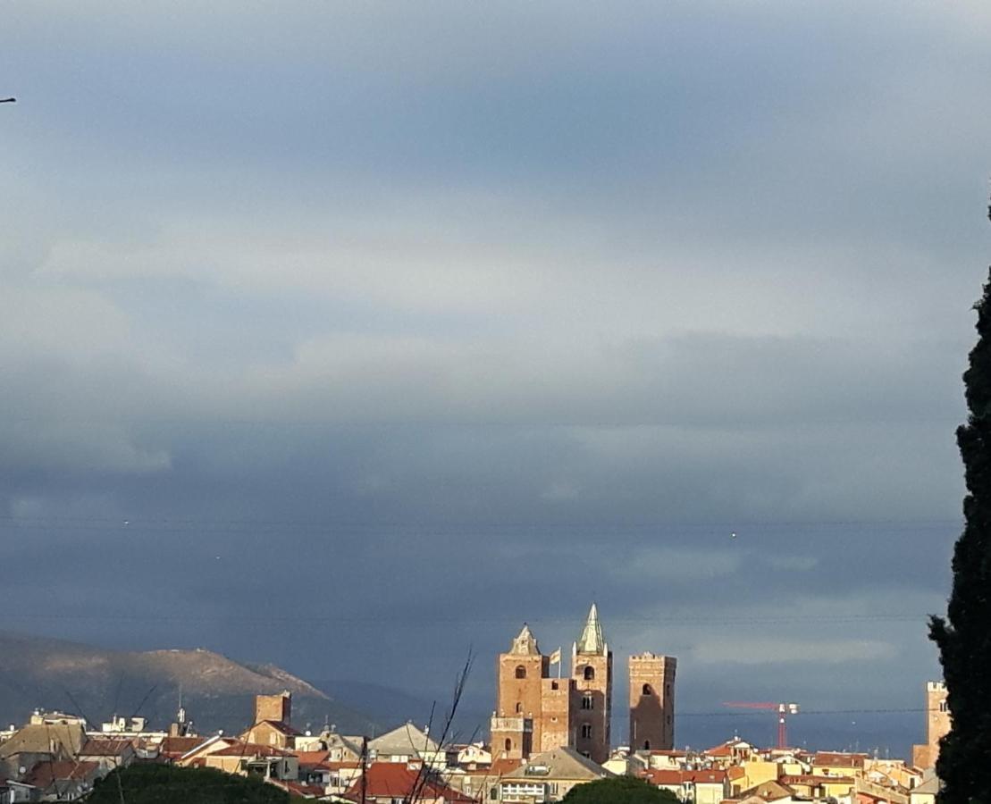 Mae Albenga Suites Kültér fotó