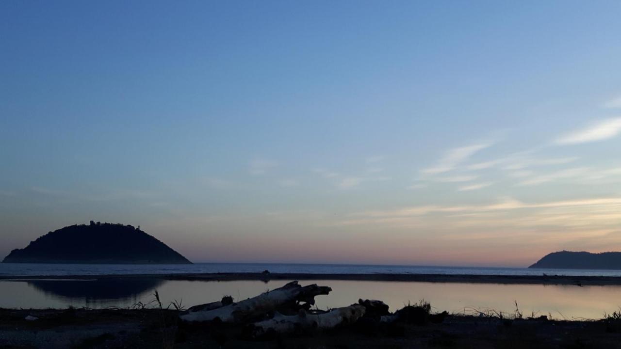 Mae Albenga Suites Kültér fotó